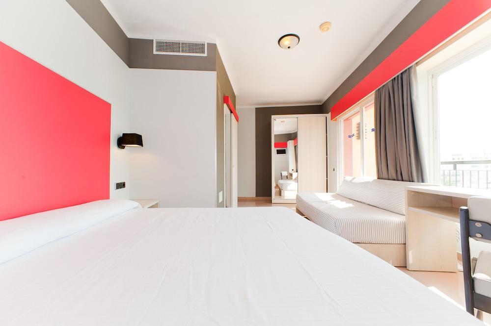 The Red Hotel By Ibiza Feeling - Adults Only Sant Antoni de Portmany Exterior foto