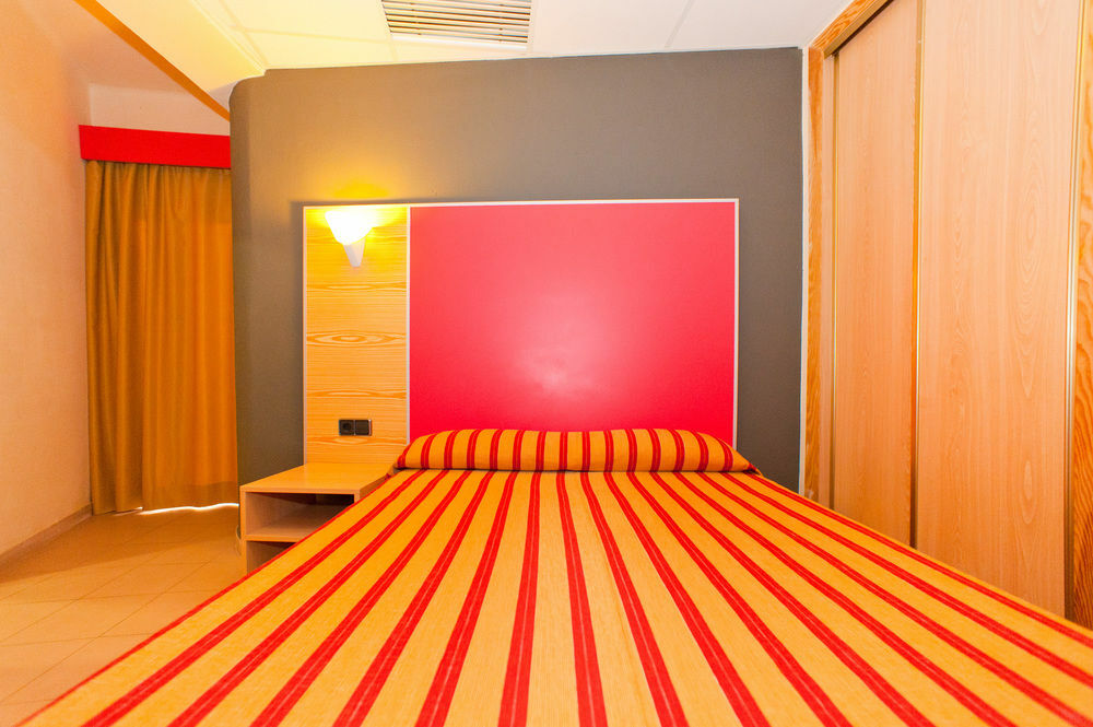 The Red Hotel By Ibiza Feeling - Adults Only Sant Antoni de Portmany Exterior foto
