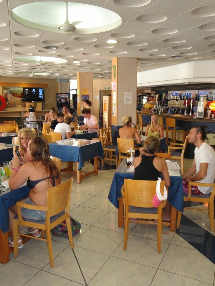 The Red Hotel By Ibiza Feeling - Adults Only Sant Antoni de Portmany Exterior foto