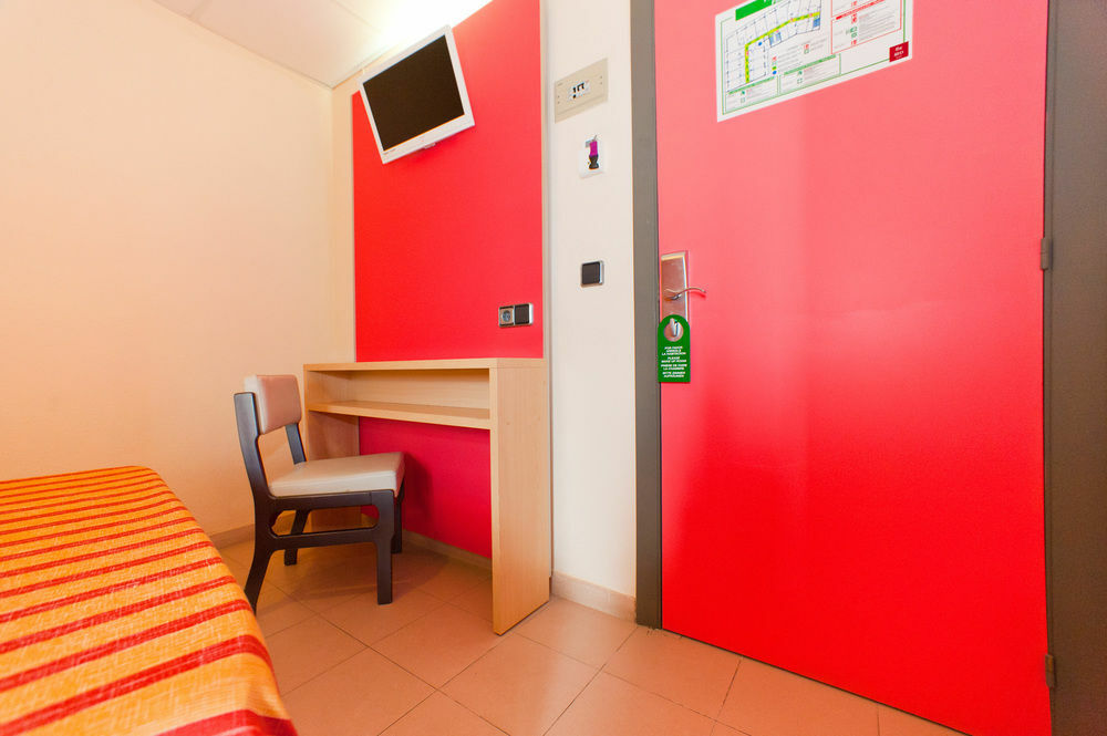 The Red Hotel By Ibiza Feeling - Adults Only Sant Antoni de Portmany Exterior foto