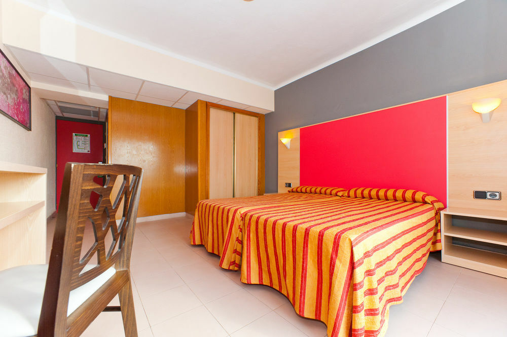 The Red Hotel By Ibiza Feeling - Adults Only Sant Antoni de Portmany Exterior foto